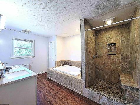 1643 Simmons Lane Fairmont WV 26554