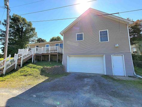 1643 Simmons Lane Fairmont WV 26554