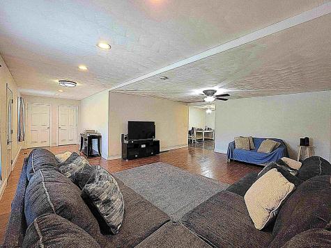 1643 Simmons Lane Fairmont WV 26554