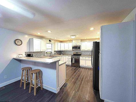 1643 Simmons Lane Fairmont WV 26554