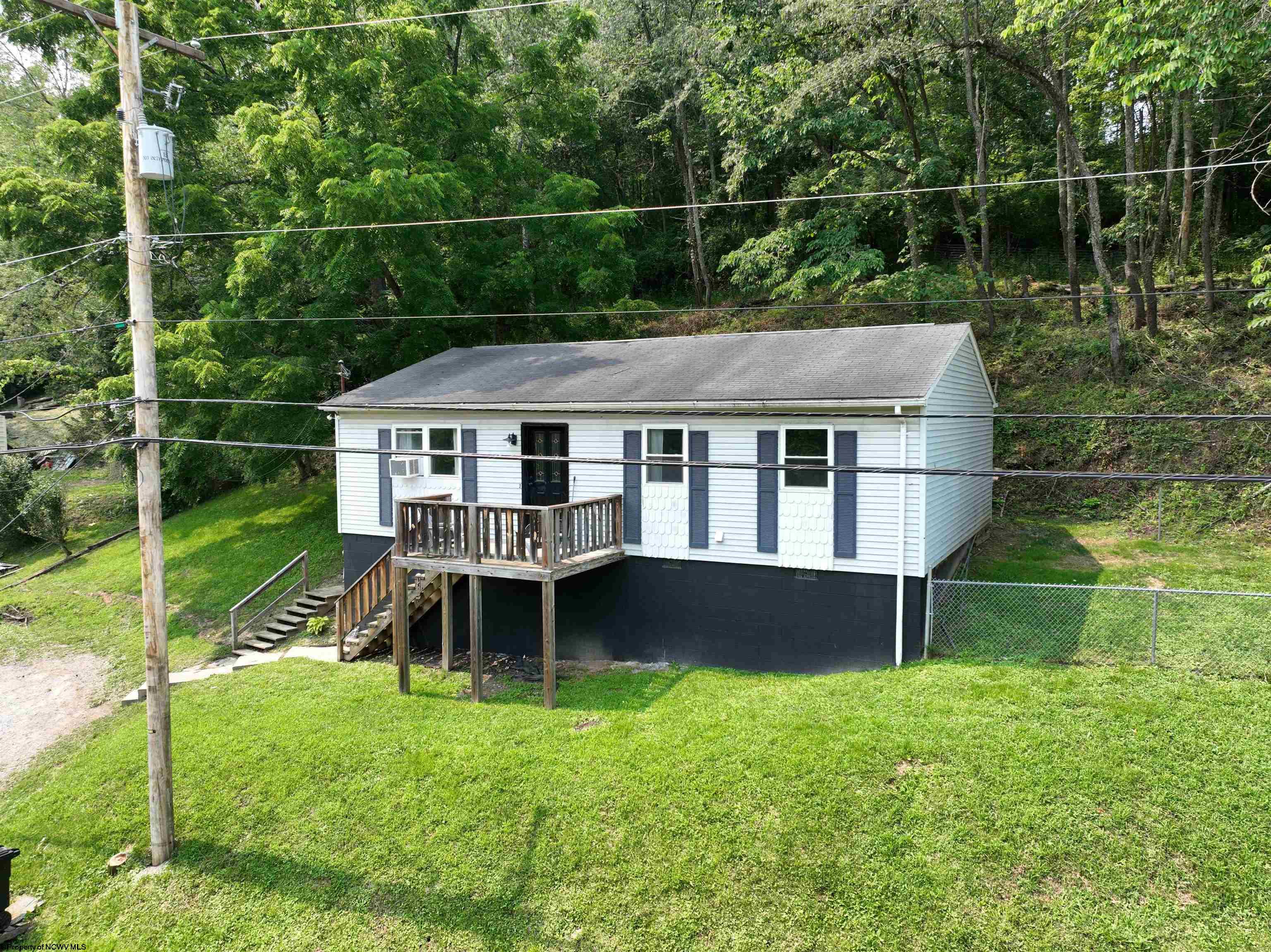 815 Laurel Drive Mannington WV 26582