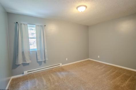 815 Laurel Drive Mannington WV 26582