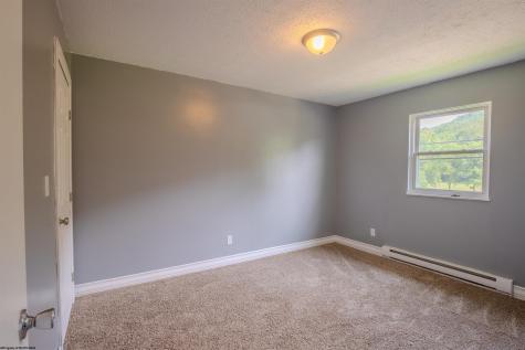 815 Laurel Drive Mannington WV 26582