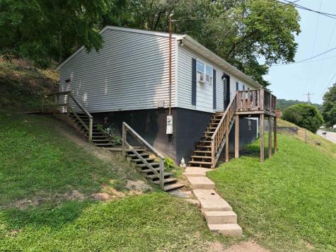 815 Laurel Drive Mannington WV 26582