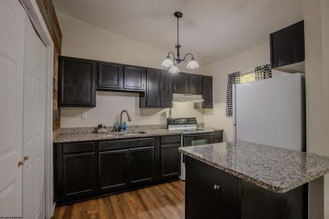 815 Laurel Drive Mannington WV 26582
