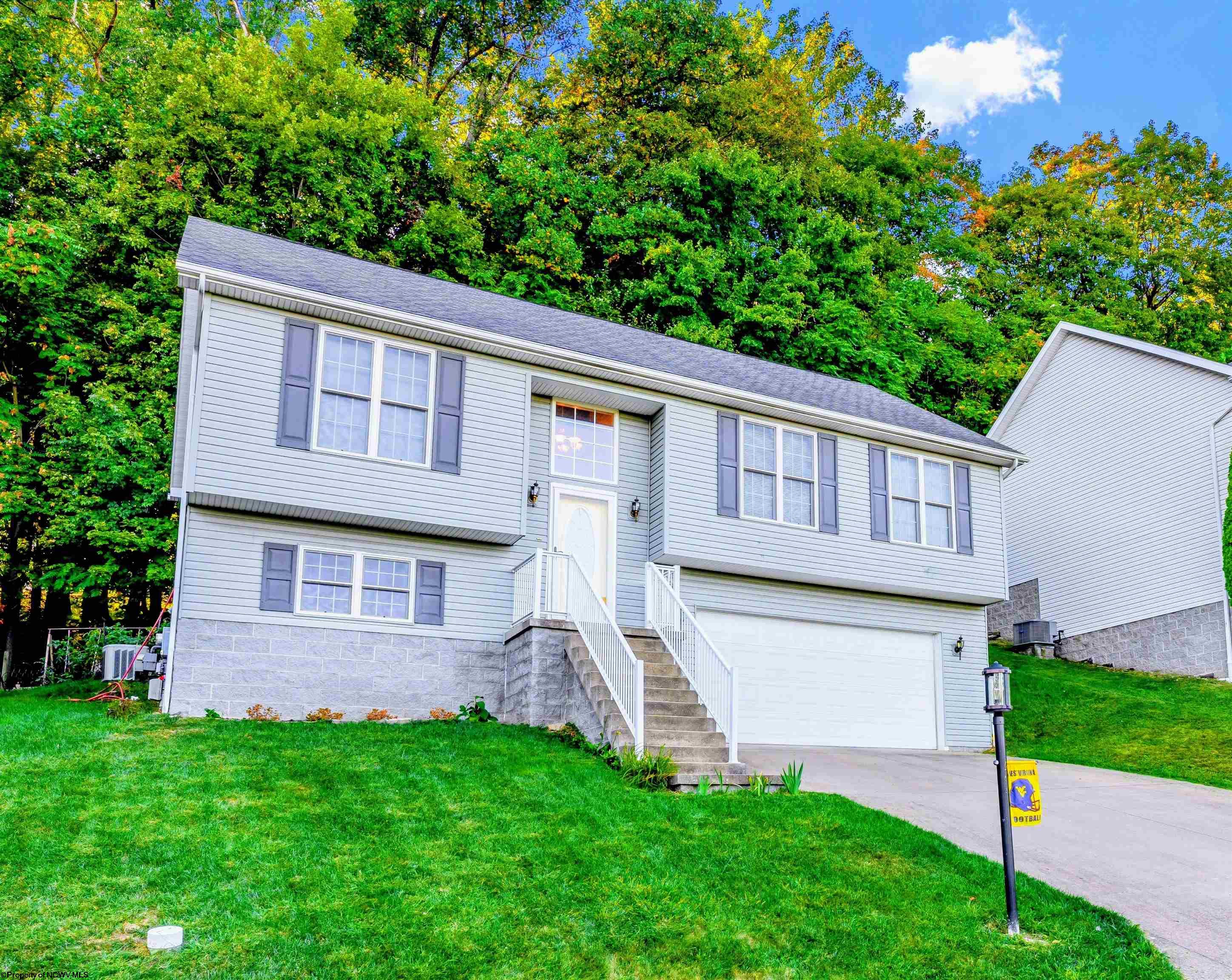 436 December Lane Morgantown WV 26508