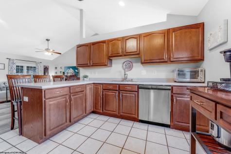 436 December Lane Morgantown WV 26508