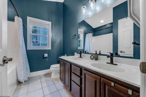 436 December Lane Morgantown WV 26508