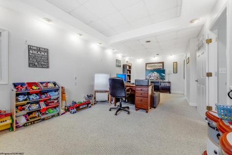 436 December Lane Morgantown WV 26508