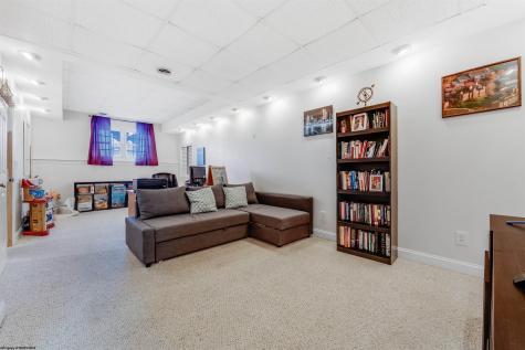 436 December Lane Morgantown WV 26508