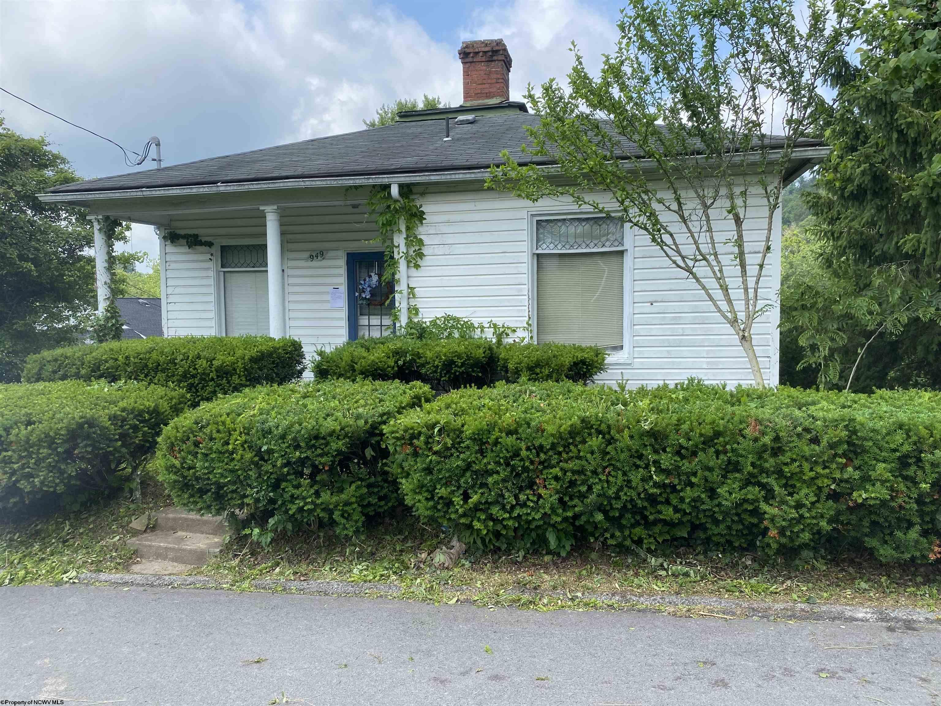 949 Washburn Street Clarksburg WV 26301