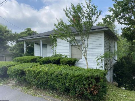 949 Washburn Street Clarksburg WV 26301