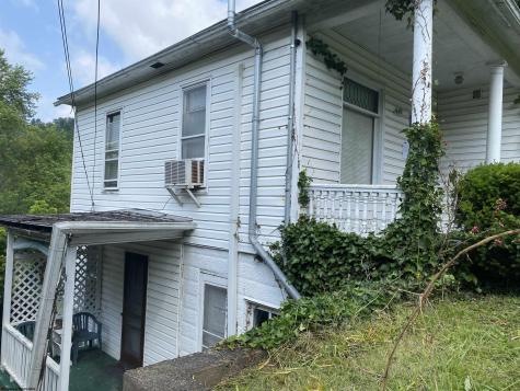 949 Washburn Street Clarksburg WV 26301
