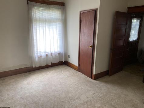 949 Washburn Street Clarksburg WV 26301