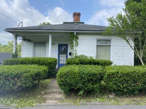 949 Washburn Street Clarksburg WV 26301