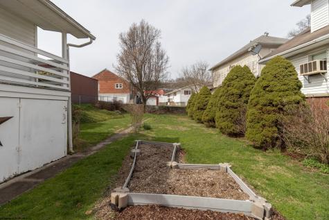 110 Mulberry Avenue Weston WV 26452
