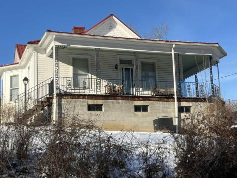 18 Walnut Street Flemington WV 26347