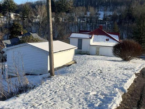 18 Walnut Street Flemington WV 26347