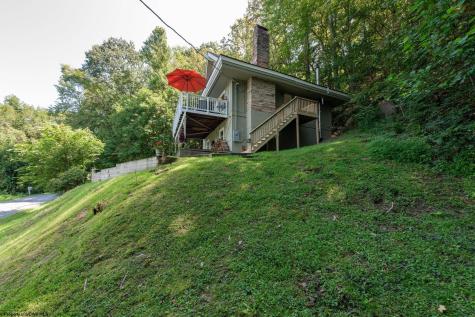 2750 Whetsell Settlement Road Kingwood WV 26537