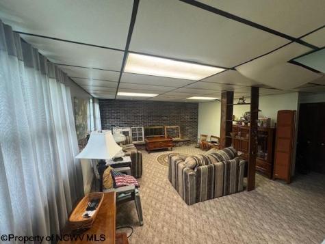52 Howesville Drive Tunnelton WV 26444