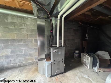 52 Howesville Drive Tunnelton WV 26444