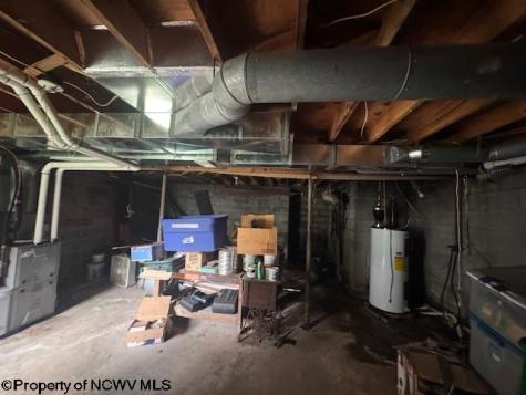52 Howesville Drive Tunnelton WV 26444