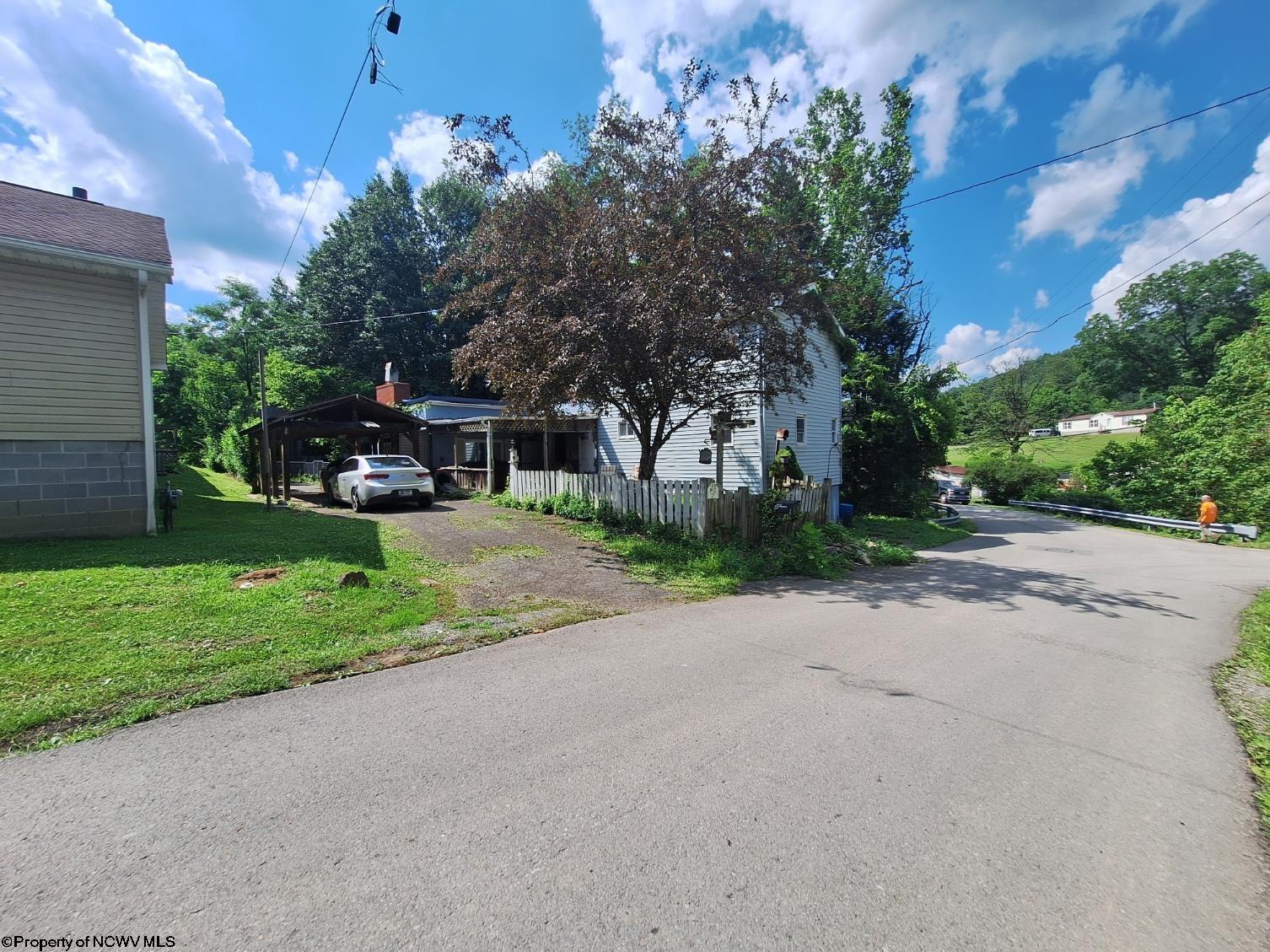 1070 Pinch Gut Hollow Fairmont WV 26554