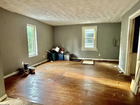 1225 Greenbrier Road Fairmont WV 26554