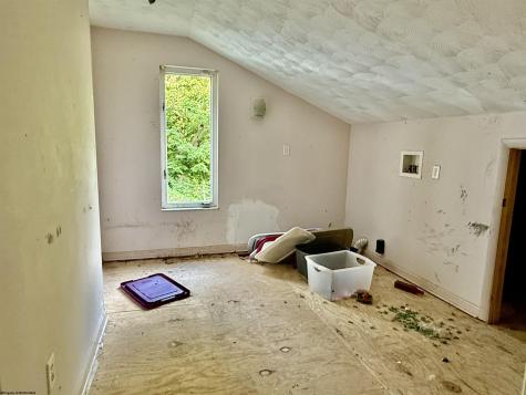 1225 Greenbrier Road Fairmont WV 26554