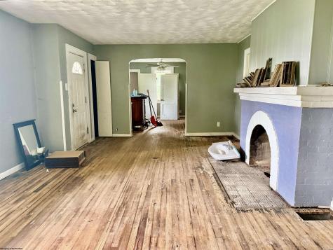 1225 Greenbrier Road Fairmont WV 26554