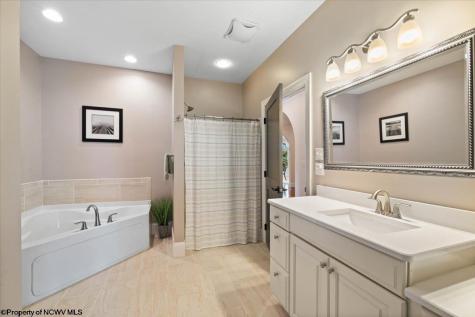 2009 Ices Ferry Drive Morgantown WV 26508