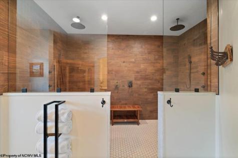 2009 Ices Ferry Drive Morgantown WV 26508