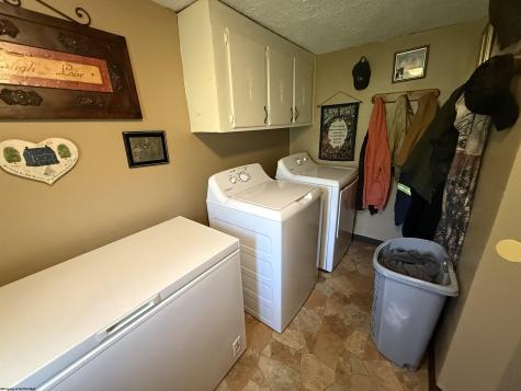 38 Shimier Place Mill Creek WV 26280