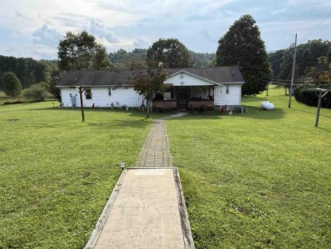 38 Shimier Place Mill Creek WV 26280