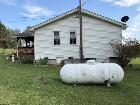 38 Shimier Place Mill Creek WV 26280