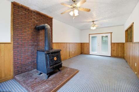 150 Turkey Foot Hill Drive Clarksburg WV 26301