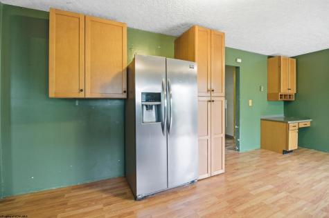 150 Turkey Foot Hill Drive Clarksburg WV 26301