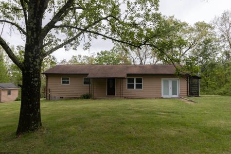 150 Turkey Foot Hill Drive Clarksburg WV 26301
