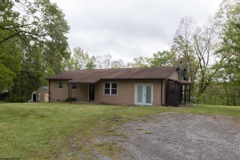 150 Turkey Foot Hill Drive Clarksburg WV 26301