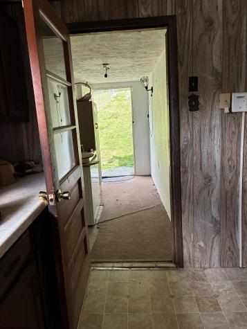 37 Trenton Street Farmington WV 26571