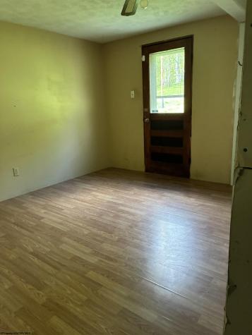 37 Trenton Street Farmington WV 26571