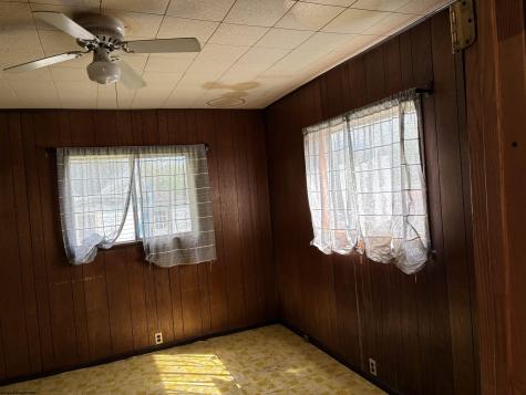 37 Trenton Street Farmington WV 26571