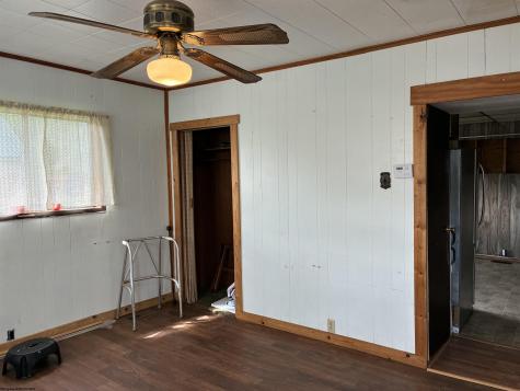 37 Trenton Street Farmington WV 26571