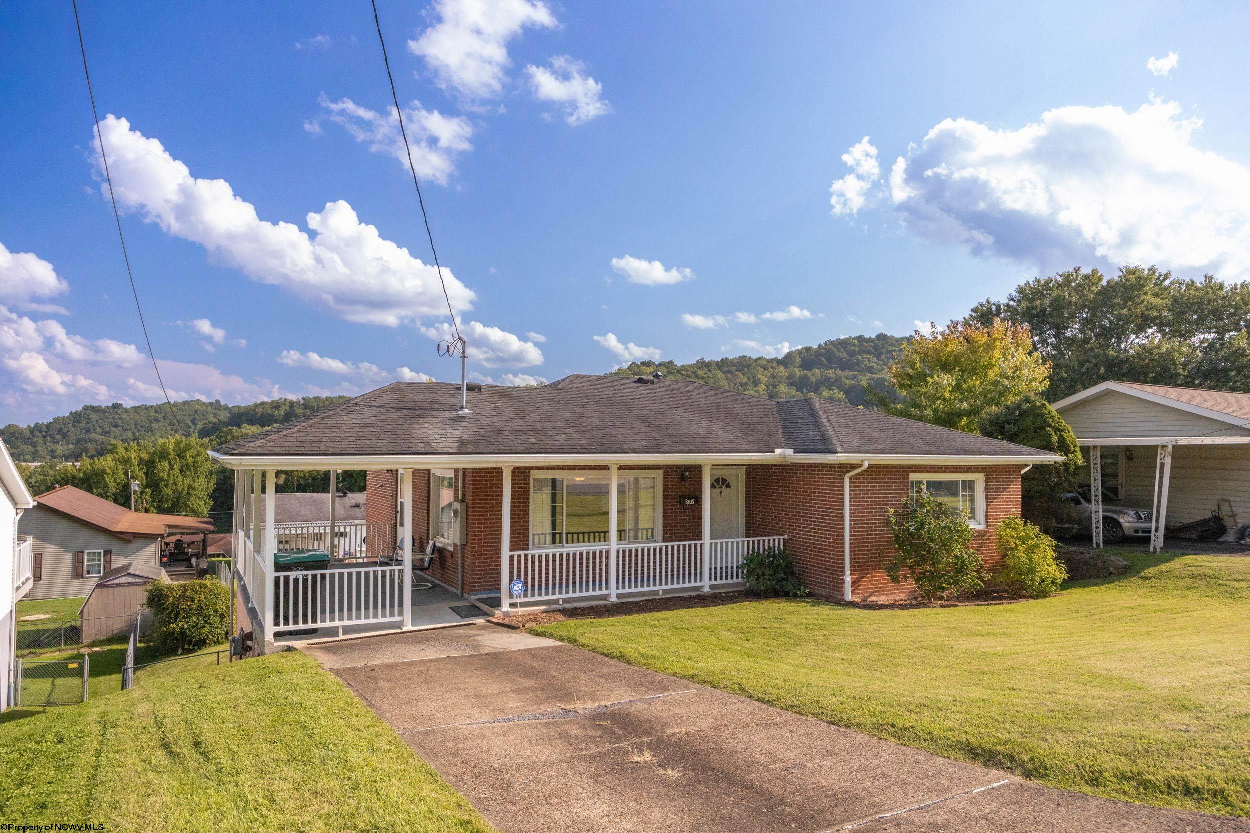 209 Paula Boulevard Clarksburg WV 26301