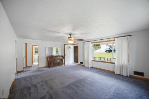 209 Paula Boulevard Clarksburg WV 26301