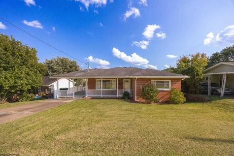 209 Paula Boulevard Clarksburg WV 26301