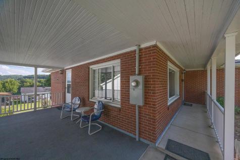 209 Paula Boulevard Clarksburg WV 26301