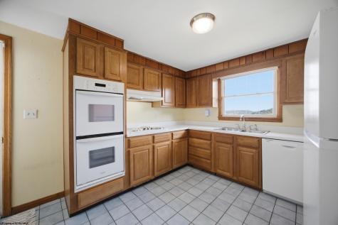 209 Paula Boulevard Clarksburg WV 26301