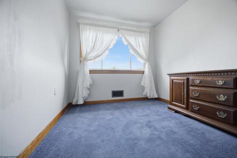 209 Paula Boulevard Clarksburg WV 26301