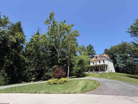1616 Country Club Road Fairmont WV 26554